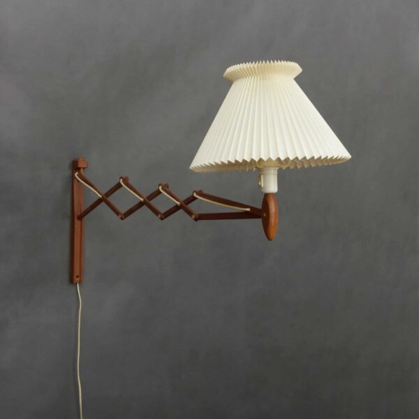 Scissor teak lamp by Erik Hansen