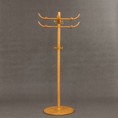 Aksel Kjersgaard wieszak na płaszcze-9 Wieszak na ubrania Aksel Kjersgaard