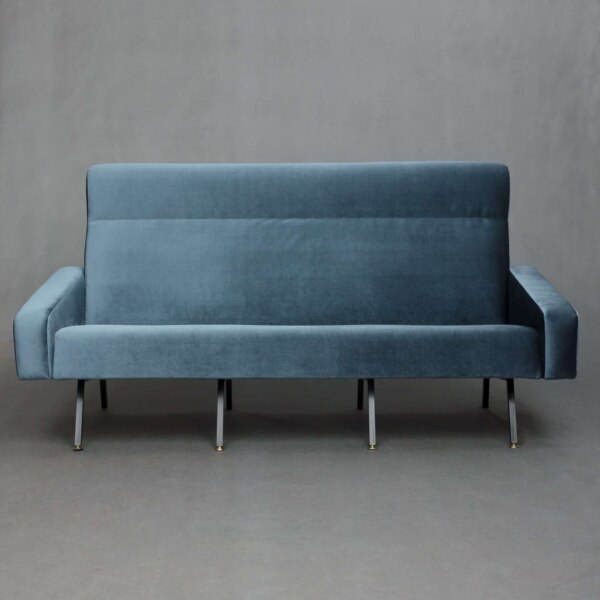 Couch Blue