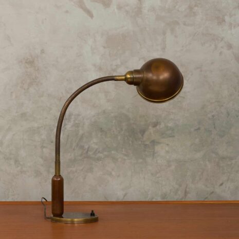 Italian solid brass mid-century desk lamp -3 Włoska lampa biurkowa z połowy wieku, wykonana z litego mosiądzu
