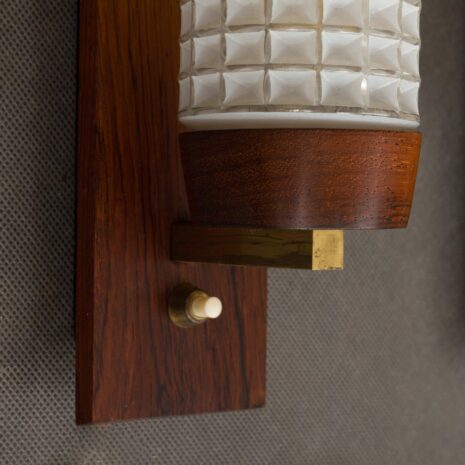 Kinkiet z drewna różanego Lyfa-5 Podpłomyk Lyfa z drewna różanego