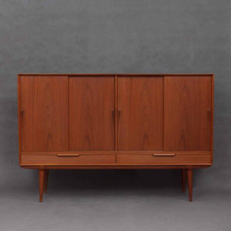 Oman Junn highboard-1 Oman Junn highboard