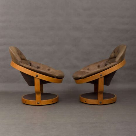 Pair of Oddmund Vad swivel chairs-2 Pair of Oddmund Vad swivel chairs