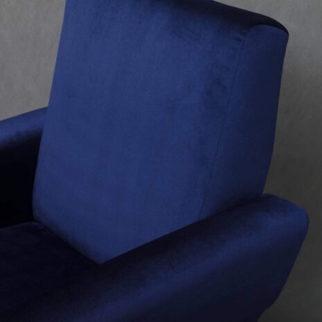 Niebieskie aksamitne fotele w stylu Pierre Guariche-9 Pierre Guariche style blue velvet armchairs