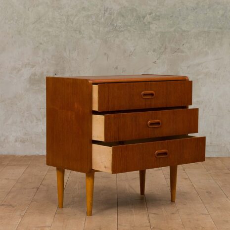 Small Danish dresser with 3 drawers-4 Small Danish dresser with drawers