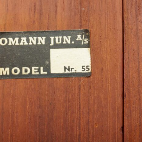 Table exp.-8 Table exp