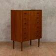 Teak chest of drawers in Kai Winding style