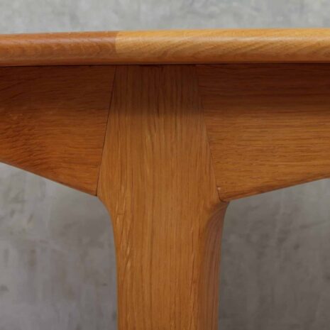 oak-extendable-table-by-henning-kjaernulf (1) oak extendable table by henning kjaernulf