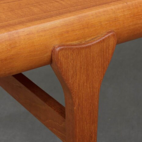 vintage-extendable-dining-table-in-teak-by-johannes-andersen (8) vintage extendable dining table in teak by johannes andersen