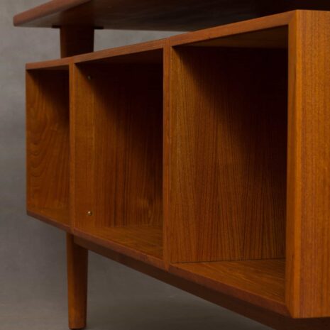 Kai Kristiansen teak desk for Feldballes 2015-16 Kai Kristiansen teak desk for Feldballes scaled