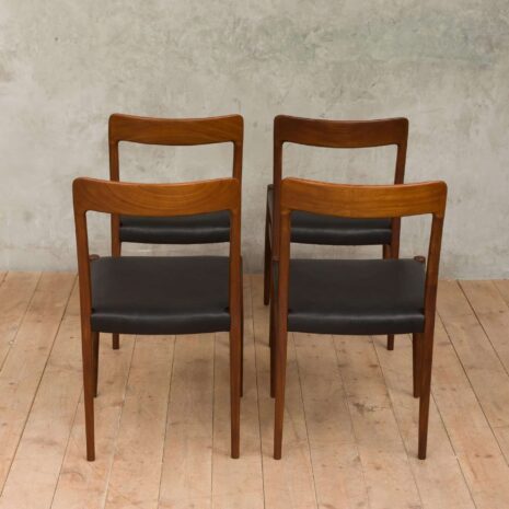 Krzesła model 75 Niels Moller-7 Krzesła model Niels Moller scaled