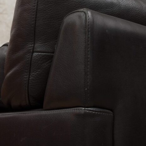 kanapa czarna skóra dębowe nóżki-8 kanapa czarna skóra dębowe nóżki scaled