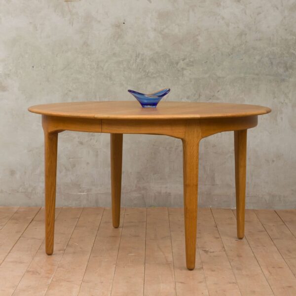 Henning Kjaernulf oak extension table with four leaves   scaled