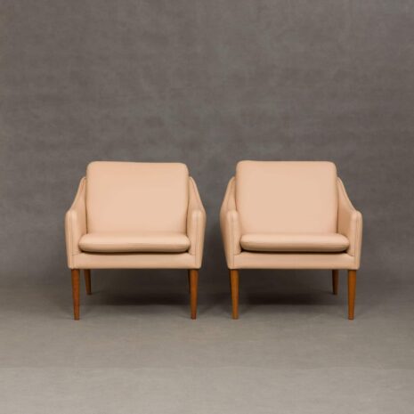 Pair of Hans Olsen lounge chairs for CS Mobler-2 Pair of Hans Olsen lounge chairs for CS Mobler scaled
