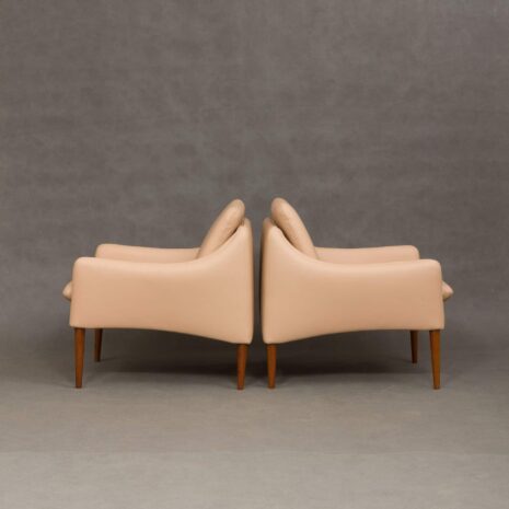 Pair of Hans Olsen lounge chairs for CS Mobler-3 Pair of Hans Olsen lounge chairs for CS Mobler scaled