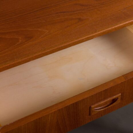 bureau danois sur pied avec 8 tiroirs 2032-15 danish free standing desk with drawers scaled