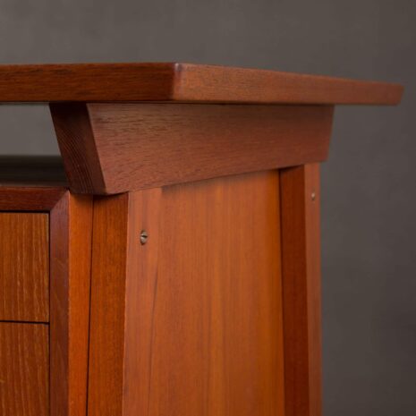 danish teak executive desk 2033-15 Dänischer Teakholz-Schreibtisch für Führungskräfte, maßstabsgetreu