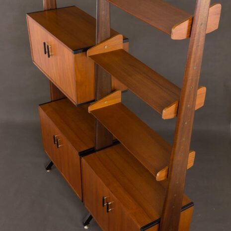 włoska biblioteka wolnostojąca 2030-14 włoska biblioteka wolnostojąca scaled