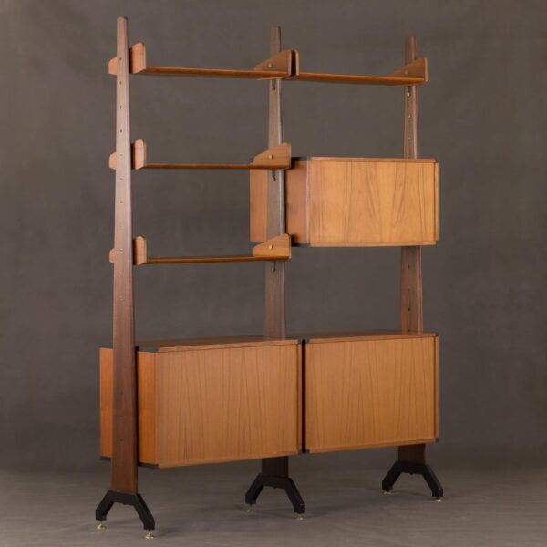 włoska biblioteka wolnostojąca   scaled