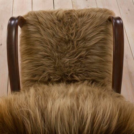 2044 Para foteli Halabala 269 z długowłosej skóry owczej (Chewbacca) - 11 Pair of Halabala lounge chairs in long hair sheepskin Chewbacca scaled
