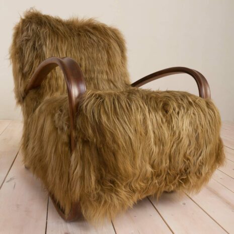 2044 Para foteli wypoczynkowych Halabala 269 w skórze owczej z długim włosem (Chewbacca)-13 Pair of Halabala lounge chairs in long hair sheepskin Chewbacca scaled