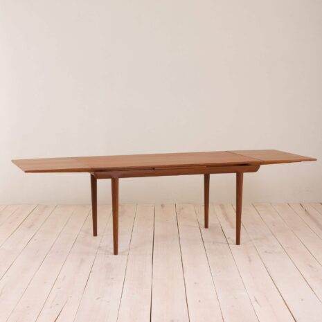 2056 Johannes Andersen style Danish teak extension table-2 Johannes Andersen style Danish teak extension table scaled