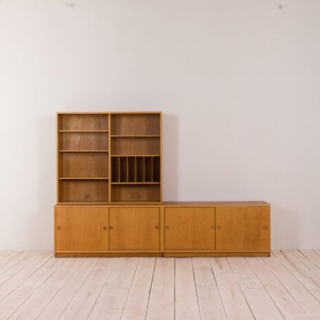 2081 Oak shelving unit bookcase by Borge Mogensen for Karl Andersson_Soner, Huskvarna-2-6 Oak shelving unit bookcase by Borge Mogensen for Karl Andersson Soner Huskvarna scaled