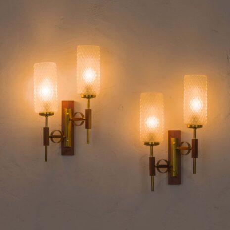 2066 Pair of teak and brass Italian wall scones from the 60s-7 Pair of teak and brass Italian wall scones from the s scaled