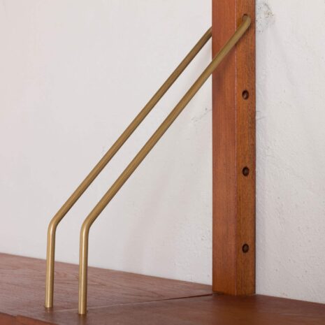 Duńska szafka wisząca z drewna tekowego z biurkiem i szafką w stylu Cadovius 2101-11 Danish vintage teak wall unit with desk and cabinet in the style of Cadovius scaled