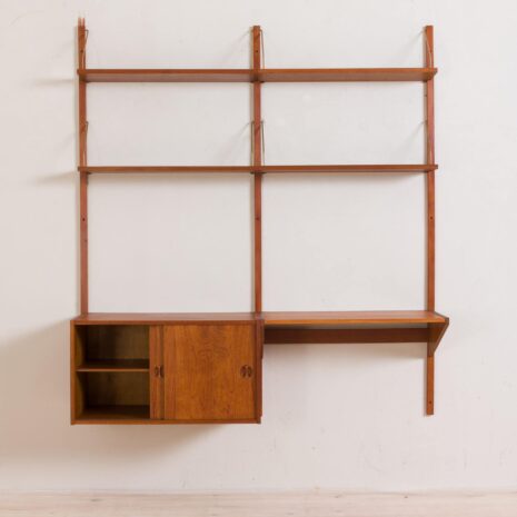 Duńska szafka wisząca z drewna tekowego z biurkiem i szafką w stylu Cadovius 2101-5 Danish vintage teak wall unit with desk and cabinet in the style of Cadovius scaled