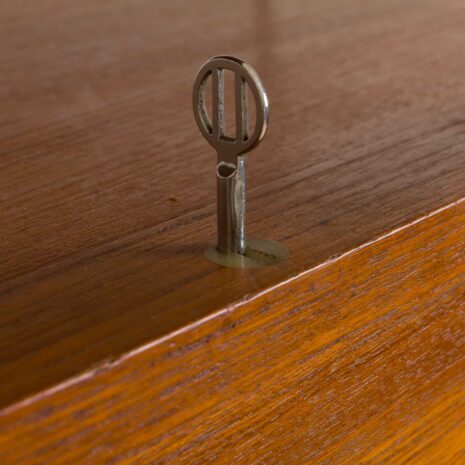 Original String wall unit from 1964 by Strinning, Sweden 2093-11 Original String wall unit from by Strinning Sweden scaled