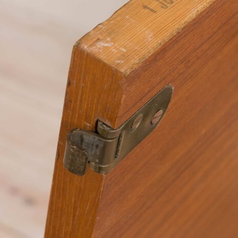 Original String wall unit from 1964 by Strinning, Sweden 2093-28 Original String wall unit from by Strinning Sweden scaled