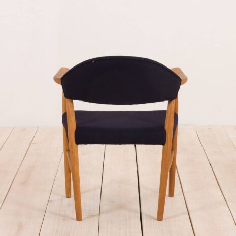 2072 Erik Kierkegaard oak chair in dark blue wool-5 Erik Kierkegaard oak chair in dark blue wool scaled