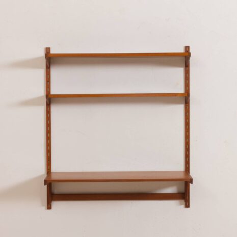 2123 Biurko Kai Kristiansen zestaw FM szafka wisząca z drewna tekowego - 3 półki-2 Kai Kristiansen desk set FM wall unit in teak shelves scaled