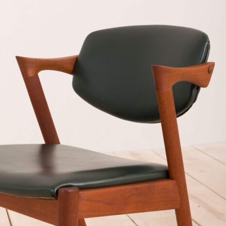 2132 Kai Kristiansen teak chair model 42 in dark green leather-7 Kai Kristiansen teak chair model in dark green leather scaled