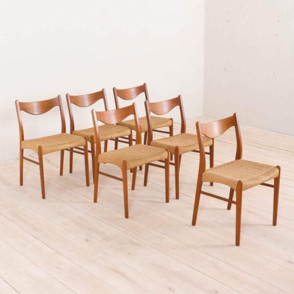 Six chairs by arne Wahl Iversen for Glyngore Stolefabrik  scaled