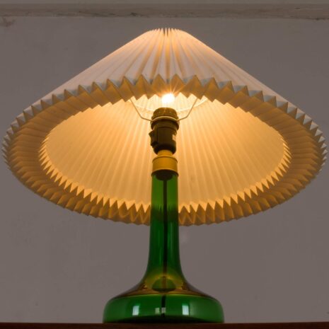 2159 Holmegaard deep green glass lamp with Le Klint shade-4 Holmegaard deep green glass lamp with Le Klint shade scaled
