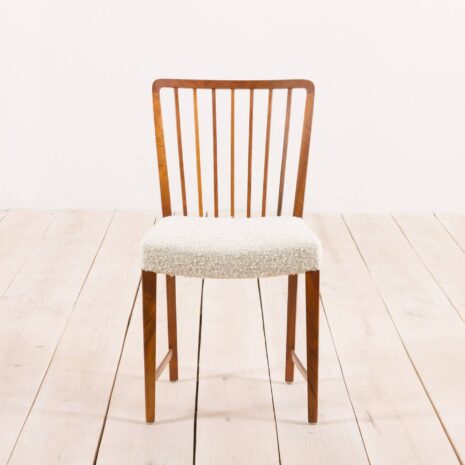 2112 komplet 6 orzechowych krzeseł Fritz Henningsen-15 komplet orzechowych krzeseł Fritz Henningsen scaled