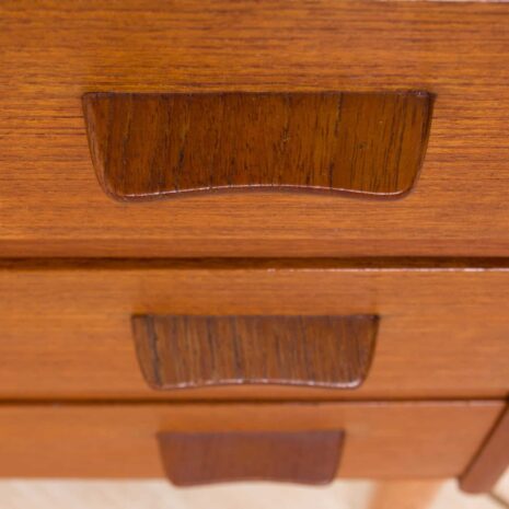 2142 petite chest of drawers in the style of Poul Volther-6 petite chest of drawers in the style of Poul Volther scaled