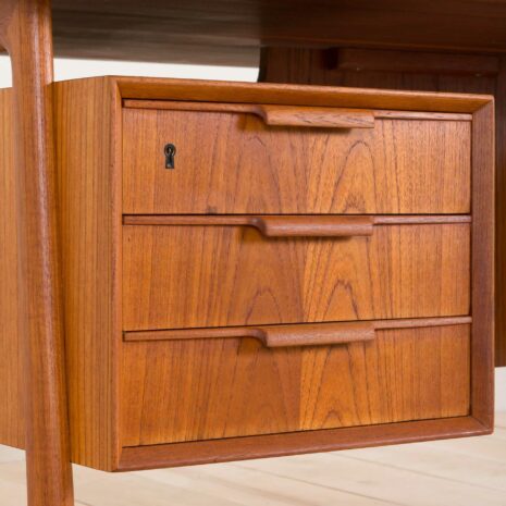 2152 Omann Jun biurko z drewna tekowego-11 Omann Jun teak executive desk scaled