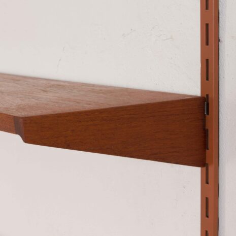 2166 Szafka wisząca Kai Kristiansen z 2 półkami i komodą-11 Kai Kristiansen wall unit with shelves and chest of drawers scaled