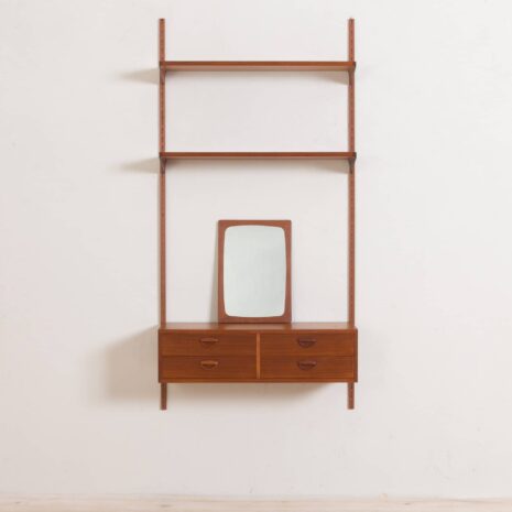 2166 Szafka wisząca Kai Kristiansen z 2 półkami i komodą-3 Kai Kristiansen wall unit with shelves and chest of drawers scaled