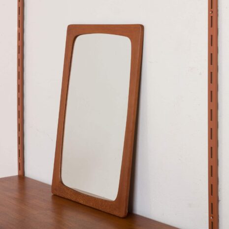 2166 Szafka wisząca Kai Kristiansen z 2 półkami i komodą-9 Kai Kristiansen wall unit with shelves and chest of drawers scaled