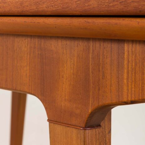 2156 Johannes Andersen style teak extension table with concealed panels-10 Johannes Andersen style teak extension table with concealed panels scaled