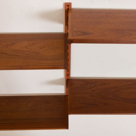 2122 Teak FM Wall Unit by Kai Kristiansen with-11 Teak FM Wandschrank von Kai Kristiansen mit skaliertem