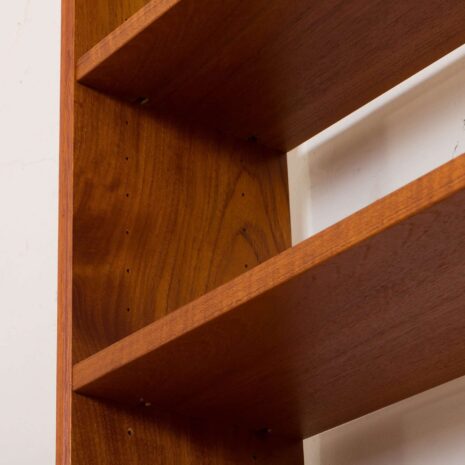 2191 free standing Norwegian bookshelf in teak-12 free standing Norwegian bookshelf in teak scaled