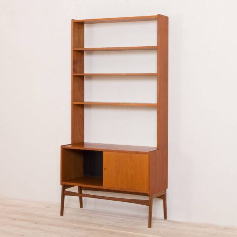 2191 free standing Norwegian bookshelf in teak-6 free standing Norwegian bookshelf in teak scaled