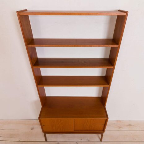 2191 free standing Norwegian bookshelf in teak-8 free standing Norwegian bookshelf in teak scaled