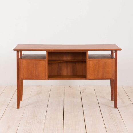 2192 Gunnar Nielsen teak desk for Tibergaard-9 Gunnar Nielsen Teakholzschreibtisch für Tibergaard skaliert