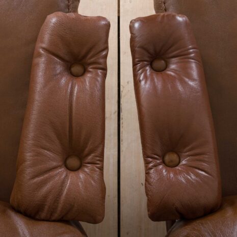 21002-Pair of brown buffalo leather swivel lounge chairs by Aalborg Polstermøbelfabrik.-6 Pair of brown buffalo leather swivel lounge chairs by Aalborg Polstermobelfabrik